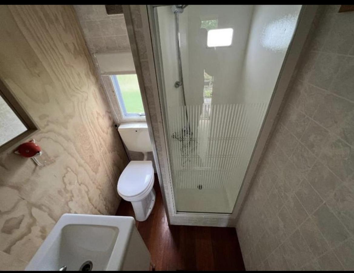 Tiny House In De Wei Hotel Холтен Екстериор снимка